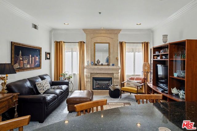 10364 Almayo Avenue 304, Los Angeles, CA 90064