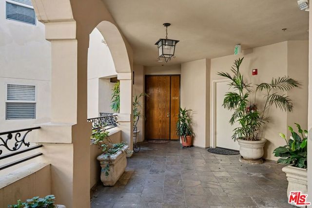 10364 Almayo Avenue 304, Los Angeles, CA 90064