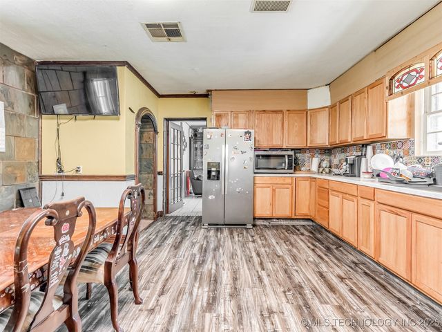 2831 S 24th Street W, Muskogee, OK 74401