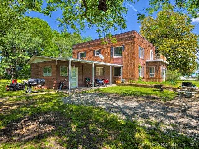 2831 S 24th Street W, Muskogee, OK 74401