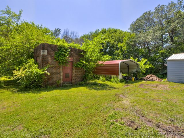 2831 S 24th Street W, Muskogee, OK 74401