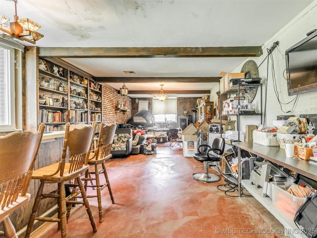 2831 S 24th Street W, Muskogee, OK 74401