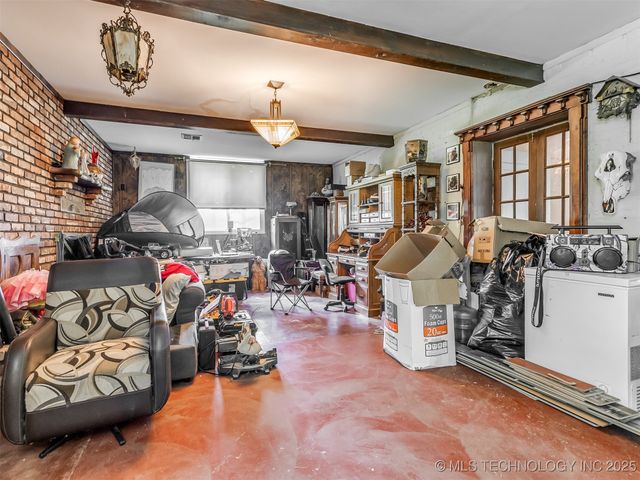 2831 S 24th Street W, Muskogee, OK 74401