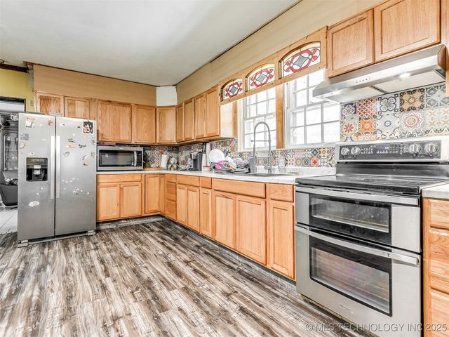 2831 S 24th Street W, Muskogee, OK 74401