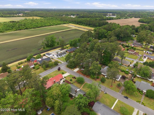 1910 York Street, Kinston, NC 28504