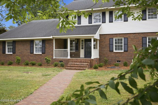 1910 York Street, Kinston, NC 28504