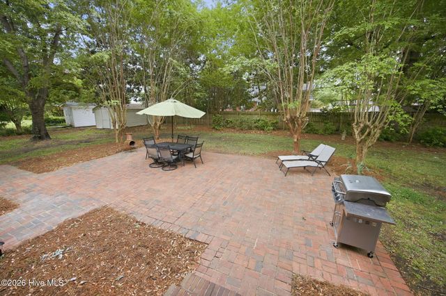 1910 York Street, Kinston, NC 28504