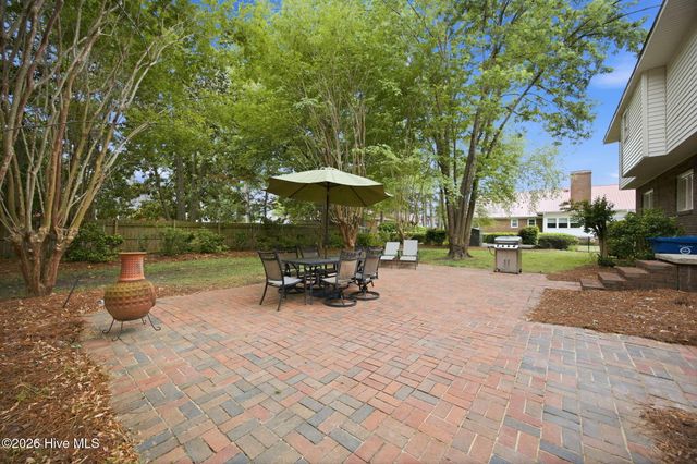 1910 York Street, Kinston, NC 28504