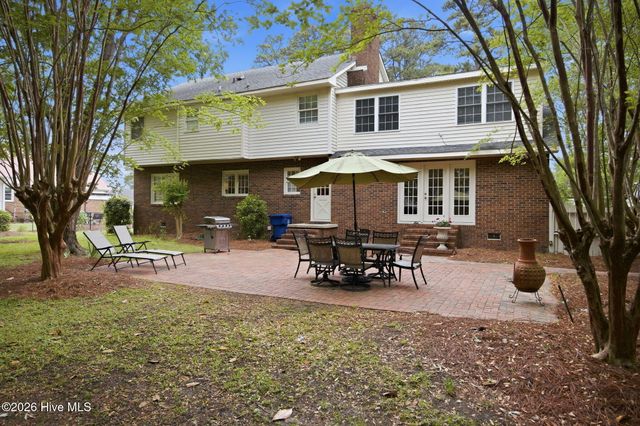 1910 York Street, Kinston, NC 28504