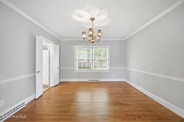 1910 York Street, Kinston, NC 28504