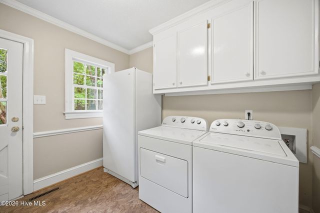 1910 York Street, Kinston, NC 28504