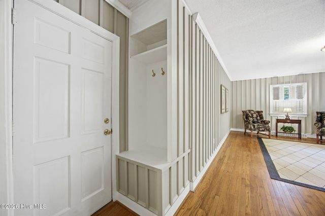 1910 York Street, Kinston, NC 28504