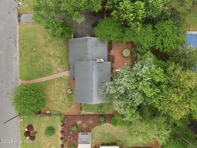 1910 York Street, Kinston, NC 28504