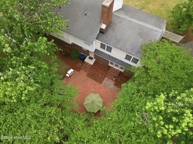 1910 York Street, Kinston, NC 28504