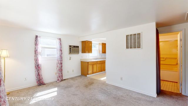2210 Williamson Avenue, Burton, MI 48529