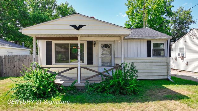 2210 Williamson Avenue, Burton, MI 48529