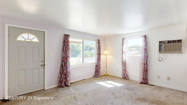 2210 Williamson Avenue, Burton, MI 48529