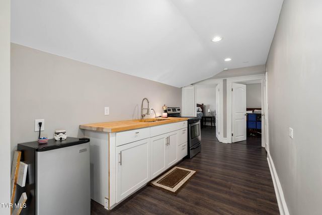 1200 7th Avenue, Bristol, TN 37620