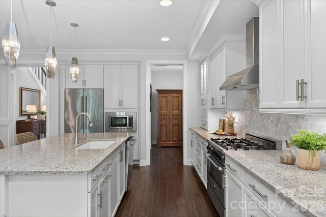 5139 Providence Retreat Ln, Charlotte, NC 28270