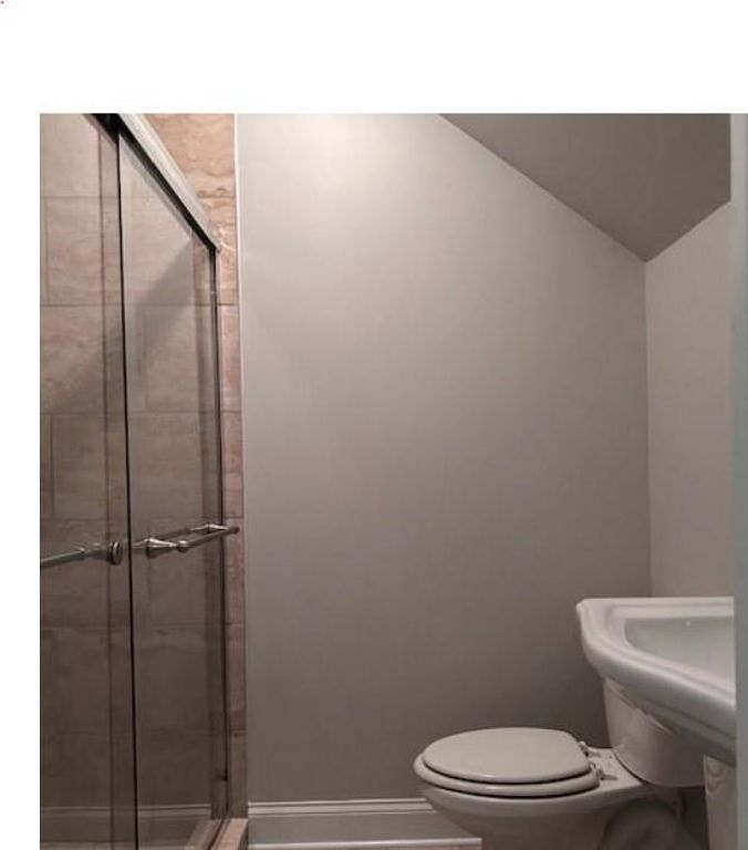 Image 16 of property listing at 2415 Tenor Lane, Alpharetta, GA 30009