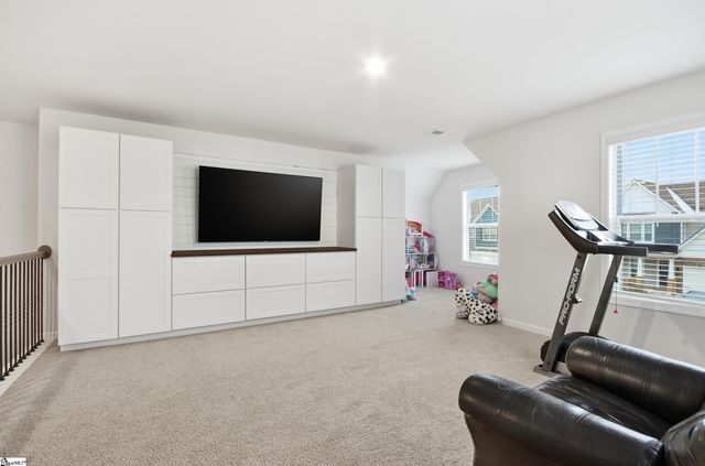 4076 Moffre Drive, Boiling Springs, SC 29316