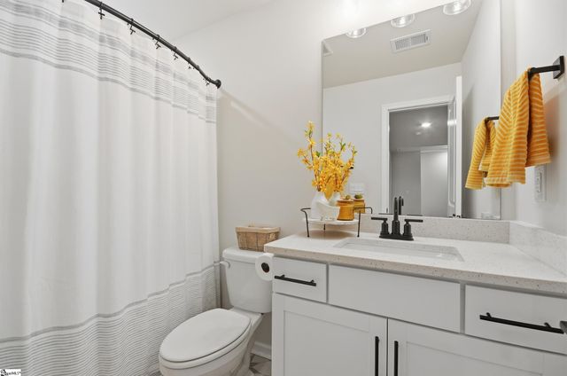 4076 Moffre Drive, Boiling Springs, SC 29316