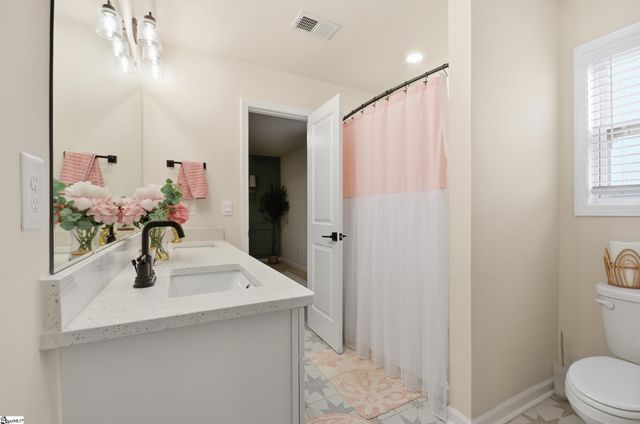 4076 Moffre Drive, Boiling Springs, SC 29316