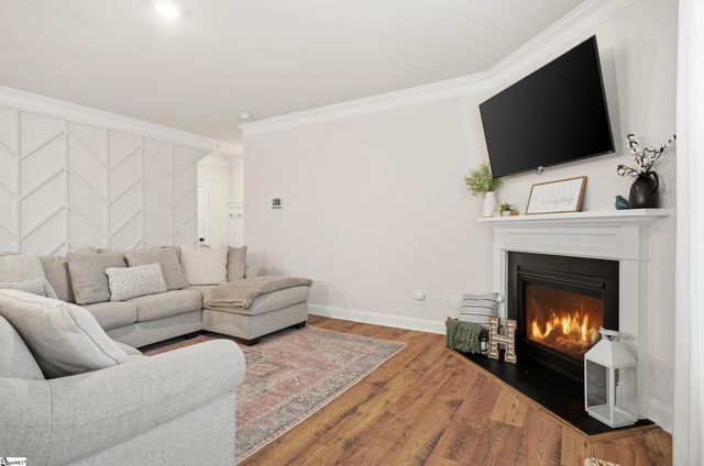 4076 Moffre Drive, Boiling Springs, SC 29316