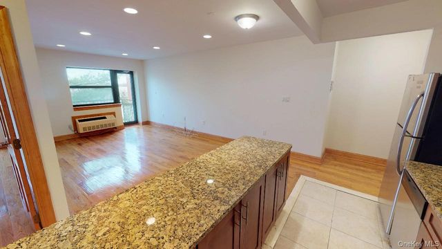 135-23 82nd Avenue 4C, Briarwood, NY 11435