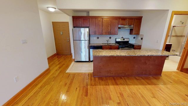135-23 82nd Avenue 4C, Briarwood, NY 11435
