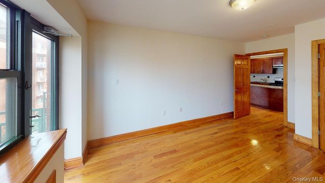 135-23 82nd Avenue 4C, Briarwood, NY 11435