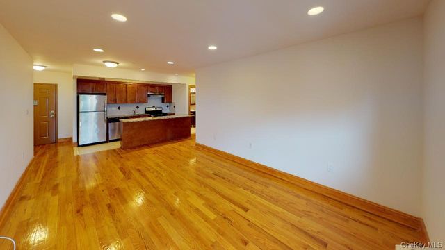 135-23 82nd Avenue 4C, Briarwood, NY 11435