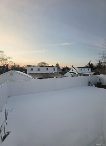 181 Barrymore Boulevard, Franklin Square, NY 11010