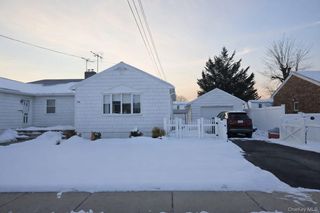 181 Barrymore Boulevard, Franklin Square, NY 11010