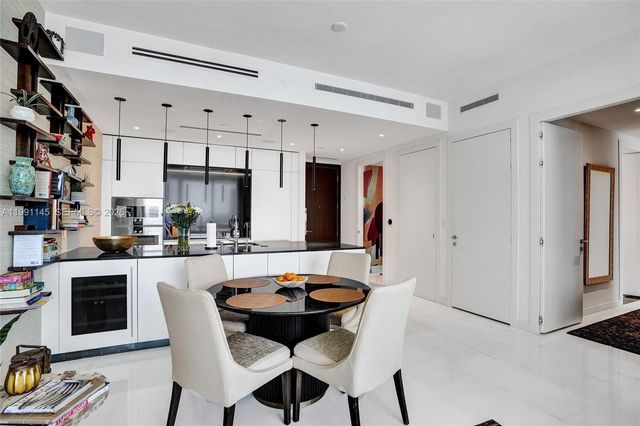 300 Biscayne Boulevard Way 2106W, Miami, FL 33131