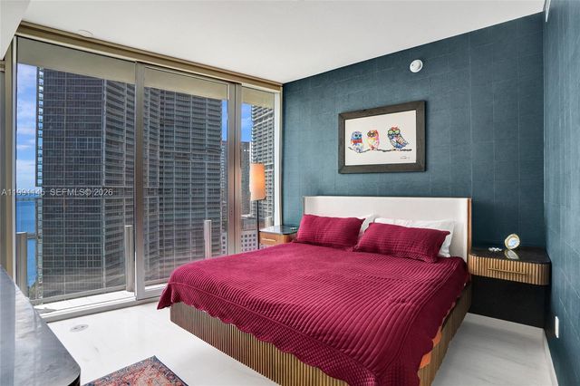 300 Biscayne Boulevard Way 2106W, Miami, FL 33131