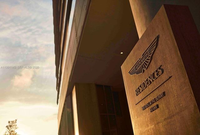 300 Biscayne Boulevard Way 2106W, Miami, FL 33131