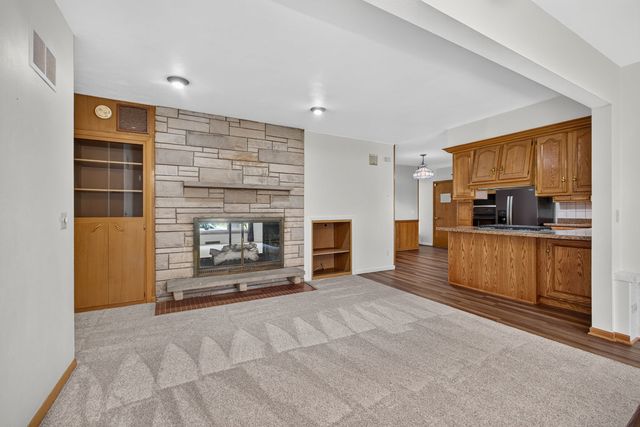 2729 FILLMORE Street, Davenport, IA 52804