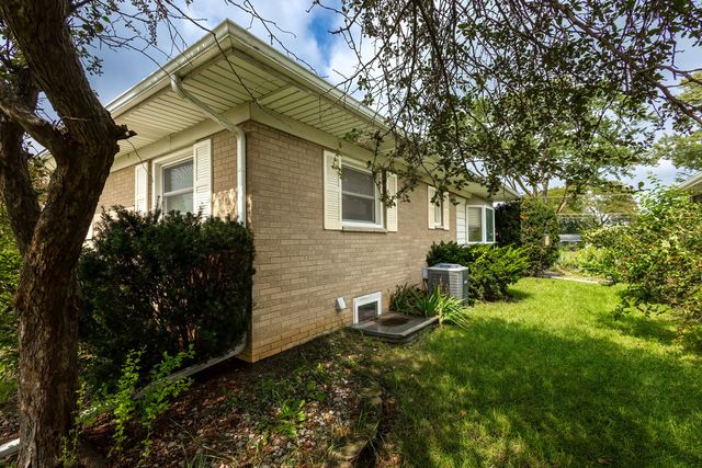 2729 FILLMORE Street, Davenport, IA 52804