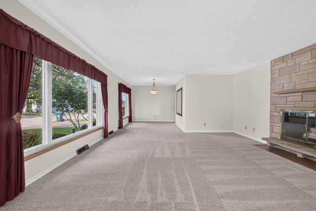 2729 FILLMORE Street, Davenport, IA 52804