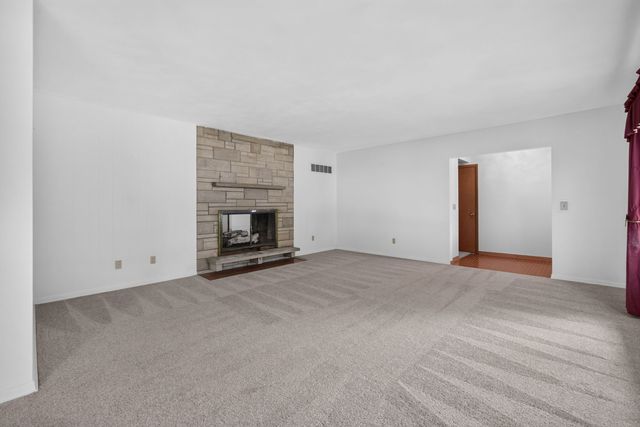 2729 FILLMORE Street, Davenport, IA 52804