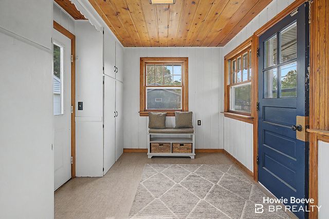 2225 Baldwin Street, Jenison, MI 49428