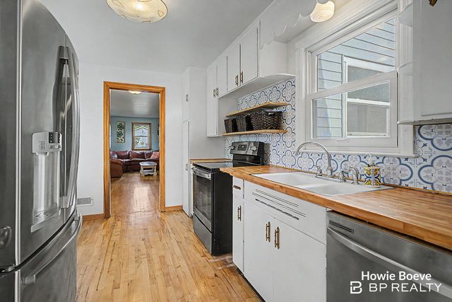 2225 Baldwin Street, Jenison, MI 49428