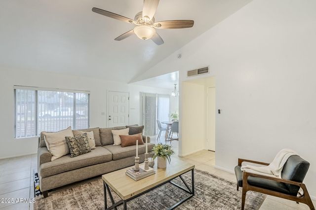 16 W LOMA VISTA Drive 104, Tempe, AZ 85282