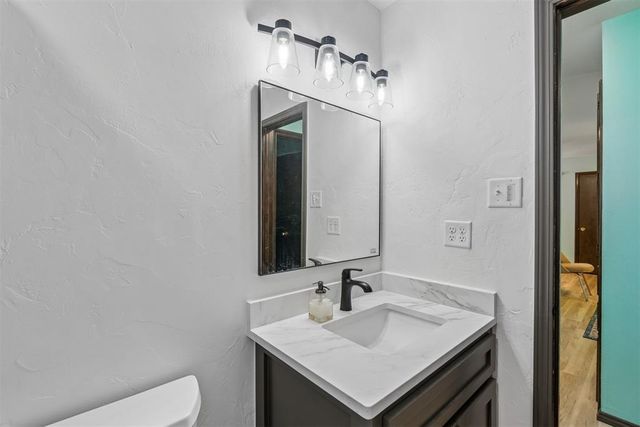 1925 Ballad Drive, Midwest City, OK 73130