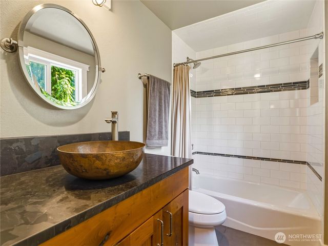 22314 177th Street E, Orting, WA 98360