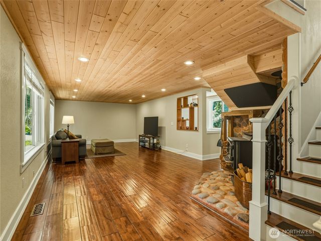 22314 177th Street E, Orting, WA 98360