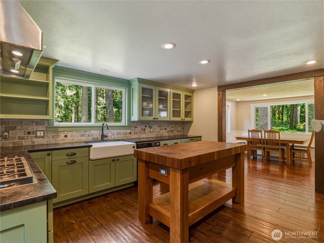 22314 177th Street E, Orting, WA 98360
