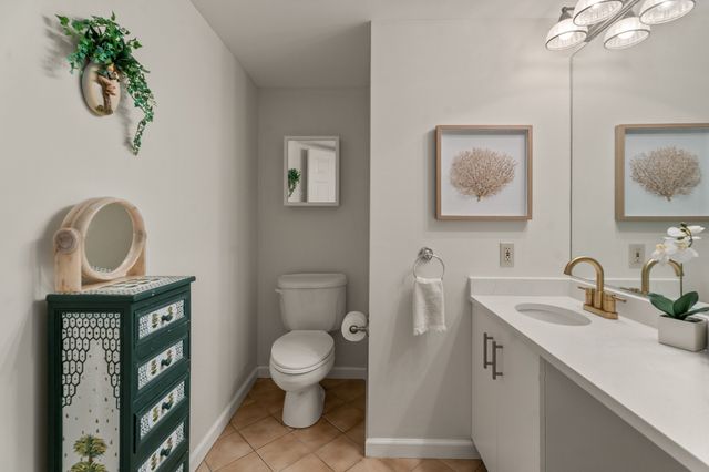 81 Clear Pond Drive 81, Walpole, MA 02081