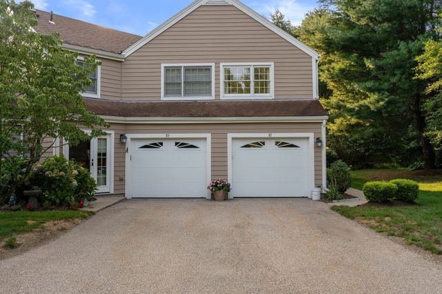 81 Clear Pond Drive 81, Walpole, MA 02081